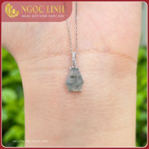 Mặt ngọc phỉ thuý đa giác